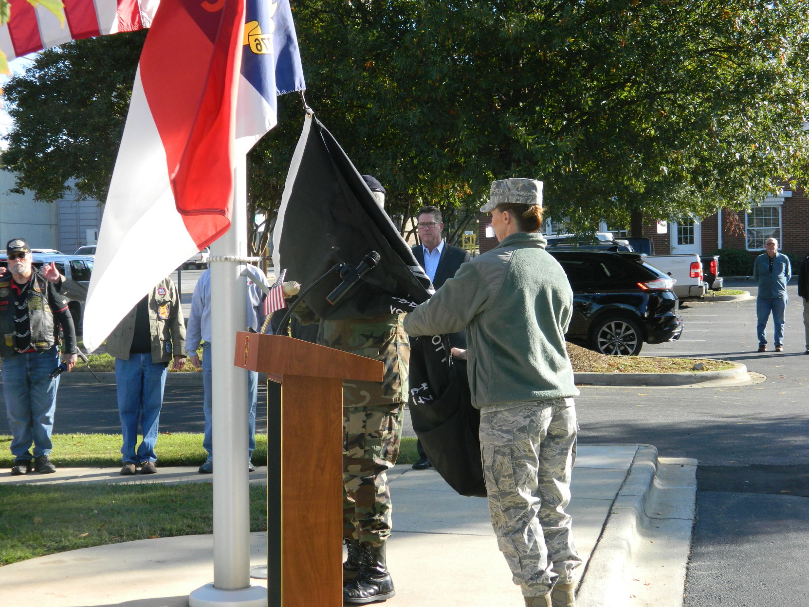 Flag ceremony for veterans (29).JPG